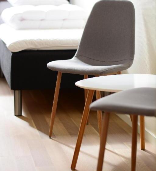 חדר סטנדרט לשלושה עם חדר אמבטיה משוף, Alkoven Logi