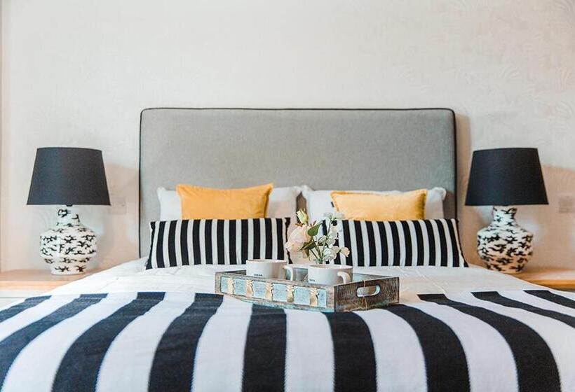 Номер Deluxe Кровать Кинг, The Red Lion Stevington