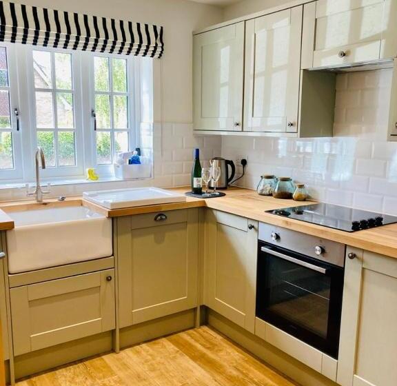 Семейный Номер, The Red Lion Stevington