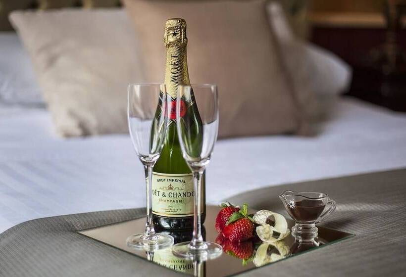 Номер Стандарт Трехместный, Greville Arms Hotel Mullingar