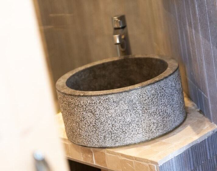 스탠다드 트리플 룸, Atipik Hôtel