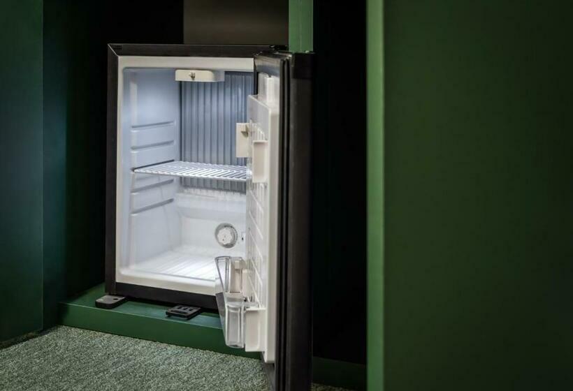 带城市景观的标准间, Bypillow Mothern