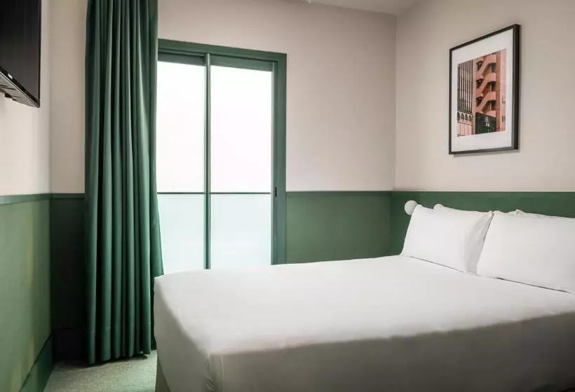 اتاق اکونومی, Bypillow Mothern