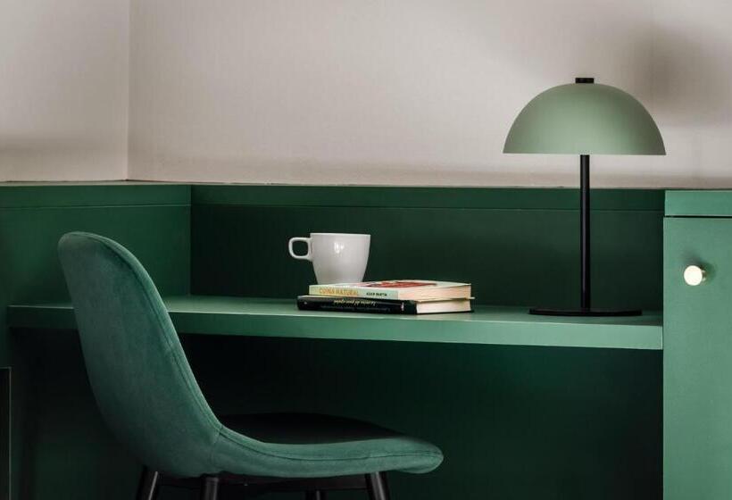 标准间, Bypillow Mothern