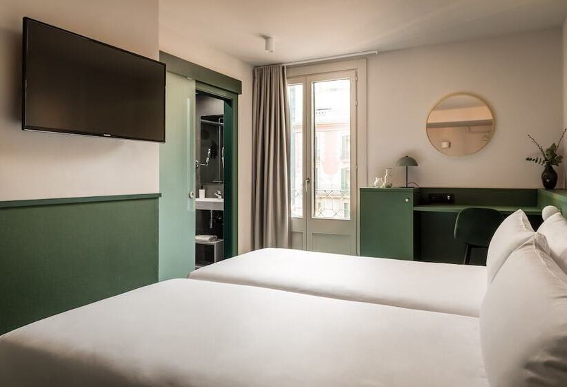 带城市景观的标准间, Bypillow Mothern