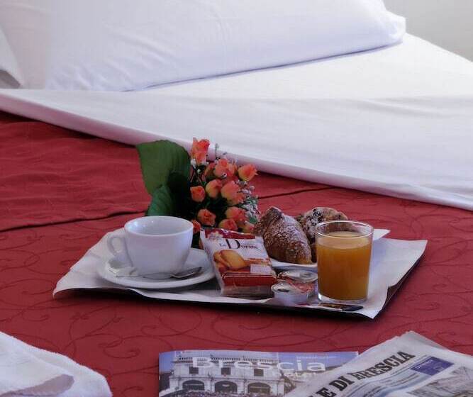 اتاق استاندارد یک نفره, Cristallo Brescia