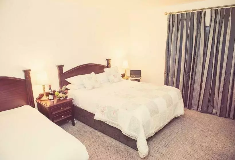 Standard Room, Devon Inn