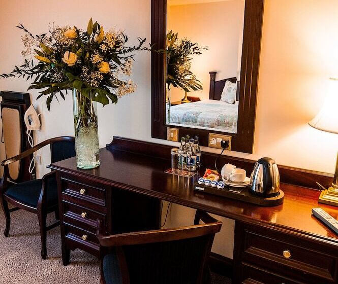 Quarto Familiar, Devon Inn