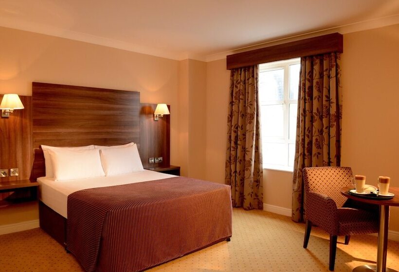 חדר סטנדרט, Dillon’s