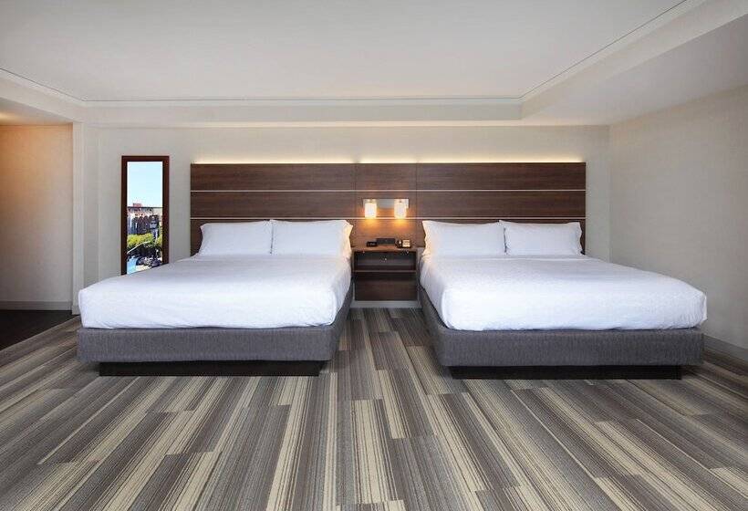 Pokój Standard 2 Łóżka Małżeńskie, Holiday Inn Express Hotel & Suites Fisherman S Wharf, An Ihg