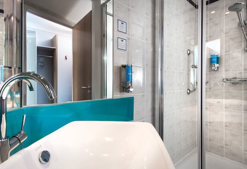 Номер Стандарт, Holiday Inn Express   Glasgow Airport, An Ihg