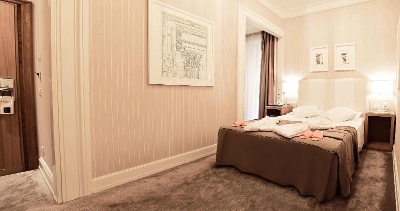 חדר סטנדרט, Isa