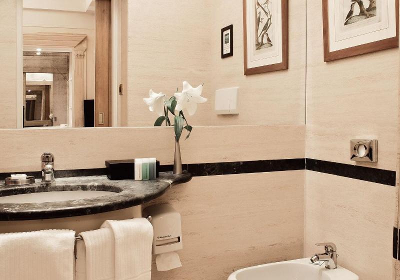 חדר סופריור, Isa