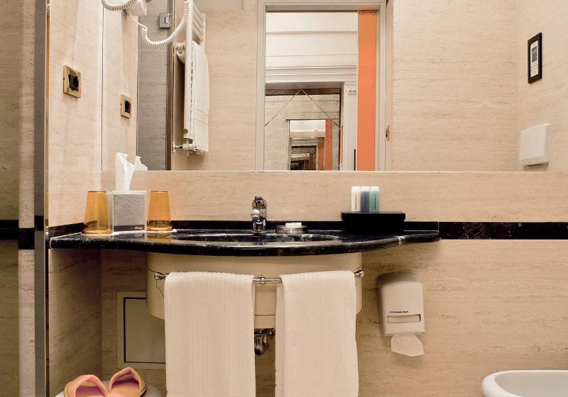 חדר סופריור, Isa