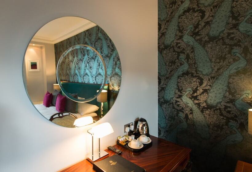 Номер Deluxe, Kilkenny Hibernian