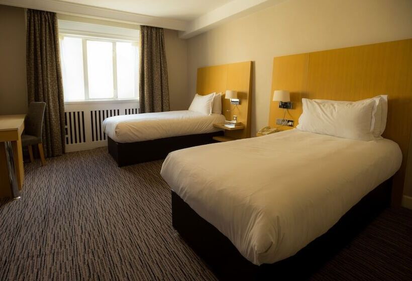 패밀리 룸, Park Inn By Radisson Shannon Airport