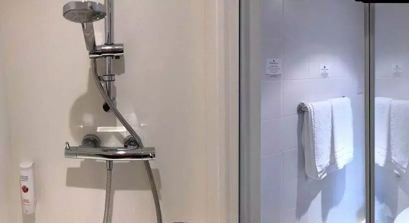 Standard-huone, Ramada Cambridge