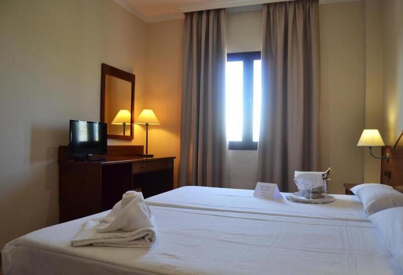 חדר סטנדרט, Reyes Ziries