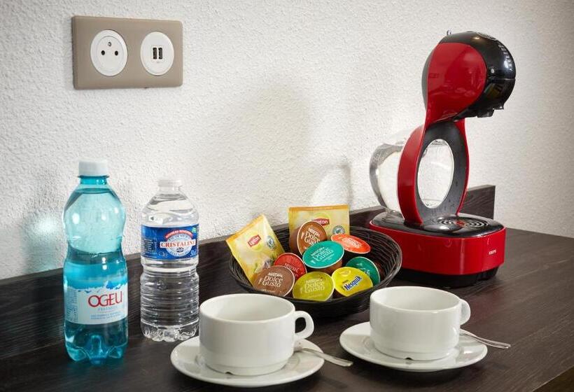 اتاق لوکس, Roissy