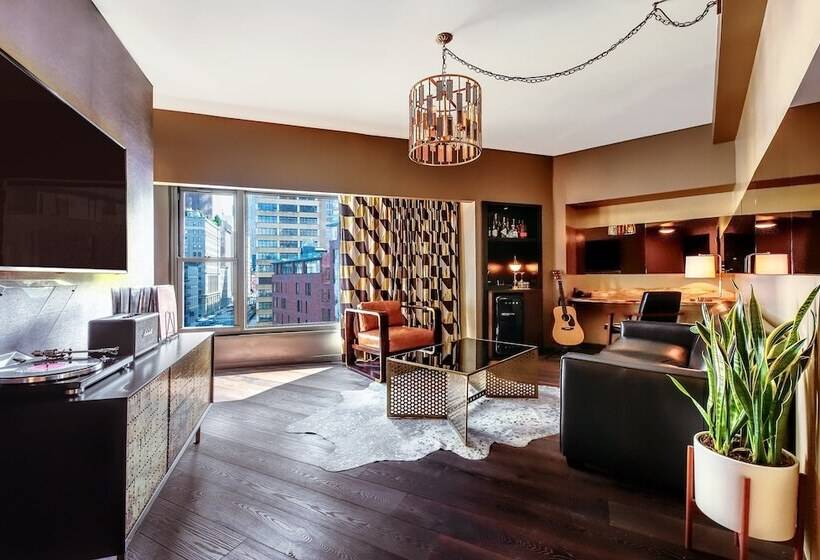 디럭스 스위트, Roxy Hotel New York