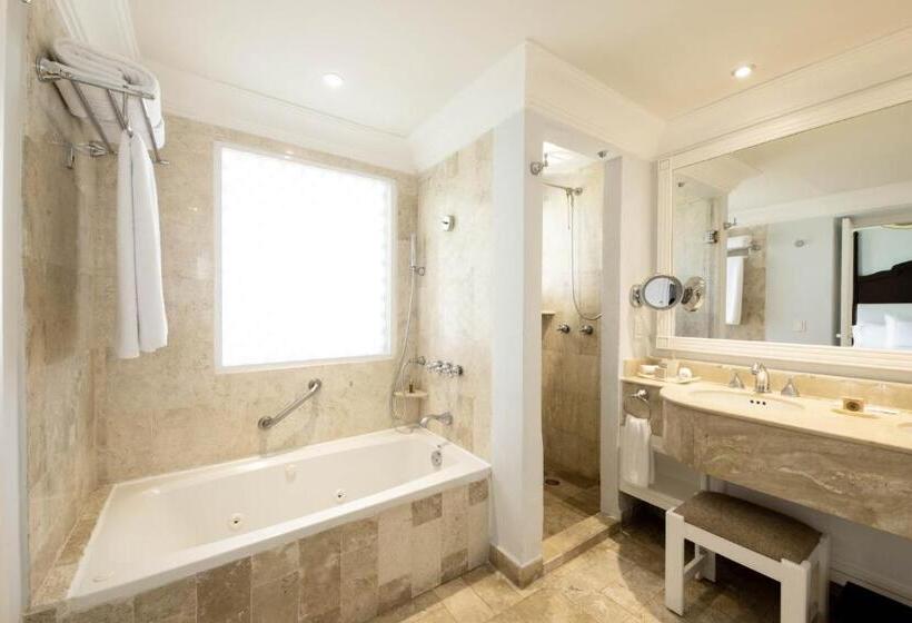 디럭스 룸, Royal Hideaway Playacar All Inclusive Adults Only Resort