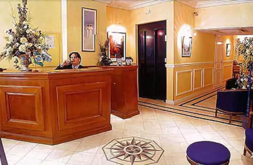 スタンダードトリプルルーム, Unic Renoir Saint Germain