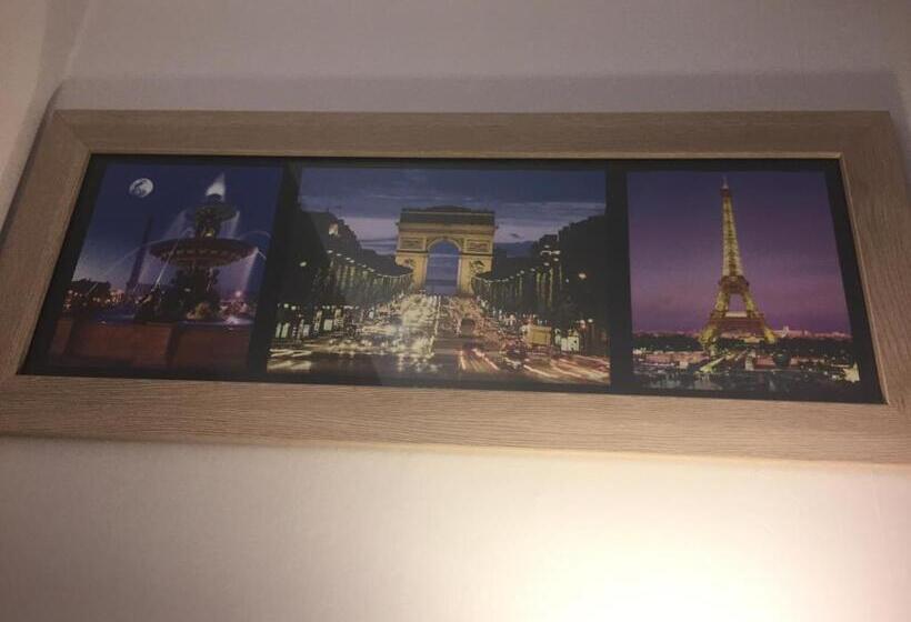 スタンダードシングルルーム, Unic Renoir Saint Germain