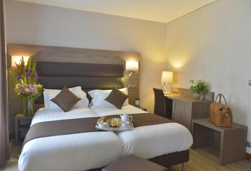 スタンダードルーム, Unic Renoir Saint Germain