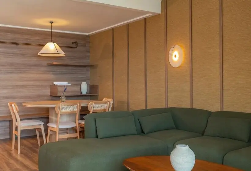 سوییت جونیور با چشمانداز دریا, Sarena de Muro Resort Mallorca