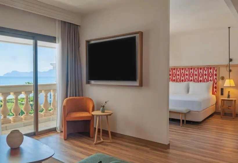 سوییت جونیور با چشمانداز دریا, Sarena de Muro Resort Mallorca
