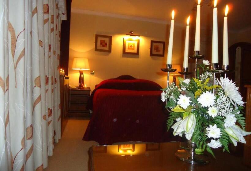 جناح ديلوكس, Templemore Arms Hotel