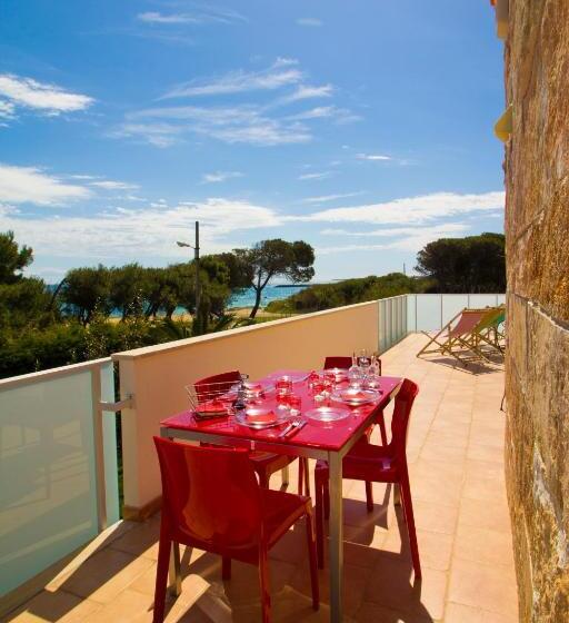 חדר סטנדרט לארבעה נוף לים, B&b Neptunia Fronte Mare