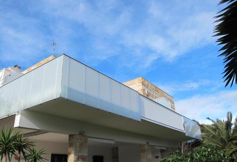 חדר סטנדרט נוף לים עם טרסה, B&b Neptunia Fronte Mare