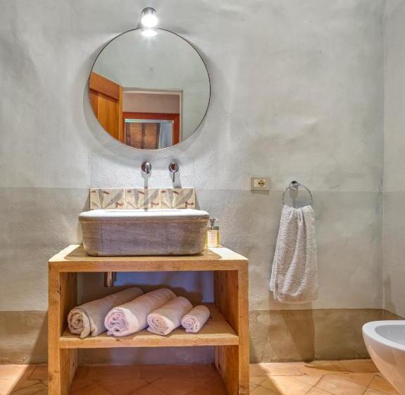 スーペリアールーム, Il Castello Di Tassara