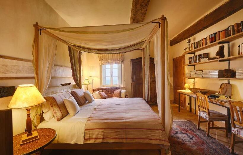 标准间, Il Castello Di Tassara
