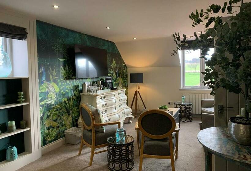 Номер Deluxe, No33 Thornham Boutique Suites