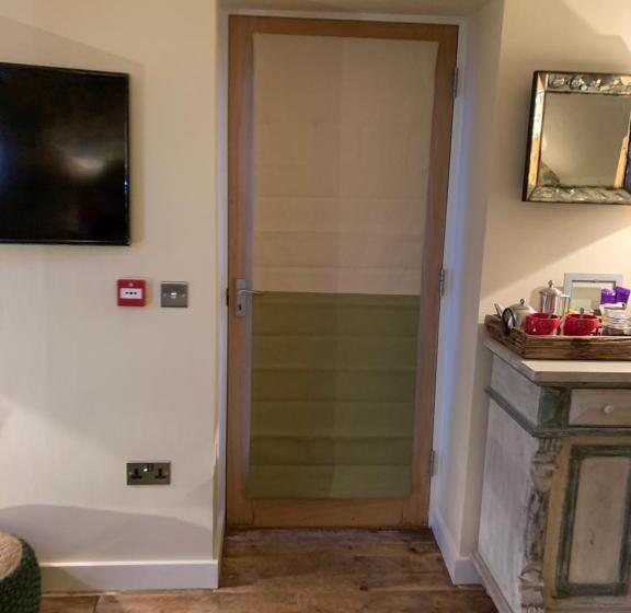Номер Deluxe, No33 Thornham Boutique Suites