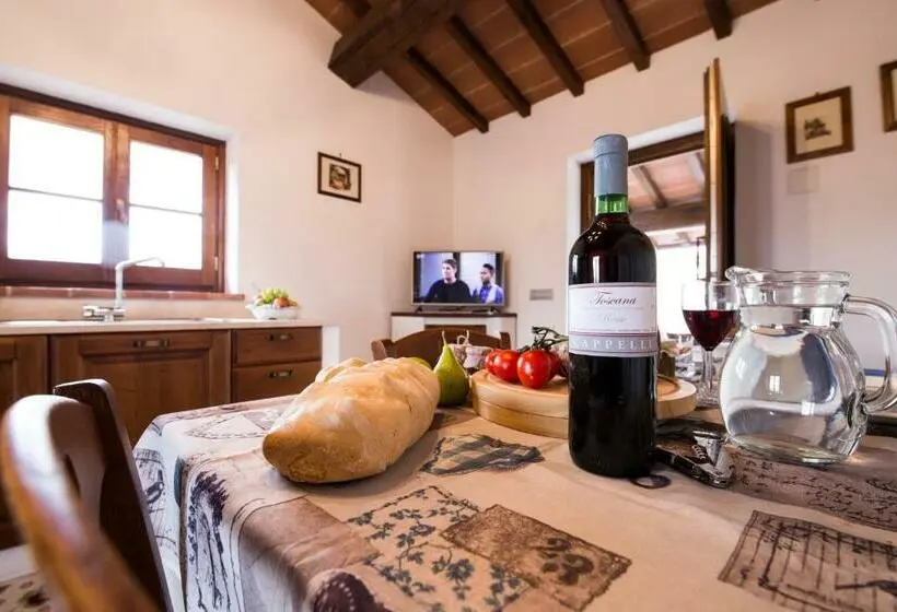 プールの見える１ベッドルームアパートメント, Agriturismo Quata Country House