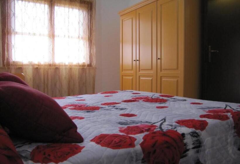 Апартаменты 1 Спальня, B&b Monte Gruttas