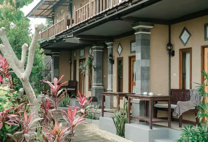 スタンダードルーム, Menjangan Sari