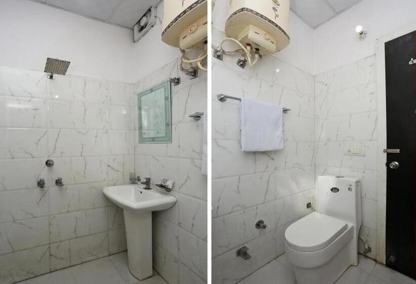 Standardrum, O Sirsa City Inn