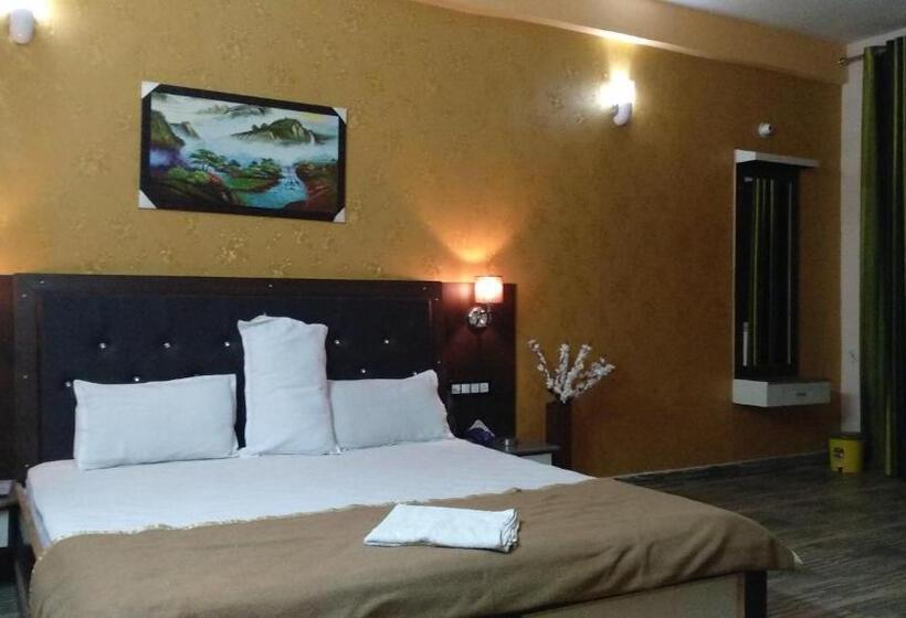 חדר דלוקס, Zero Mile Rooms