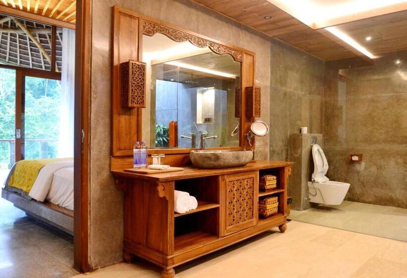 Королевский Люкс, Kenran Resort Ubud by Soscomma