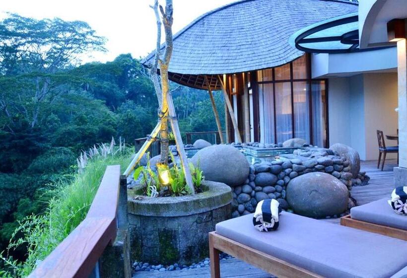 Королевский Люкс, Kenran Resort Ubud by Soscomma