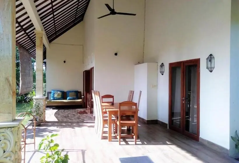 Talo 2 Makuuhuonetta, Batu Ampar Menjangan