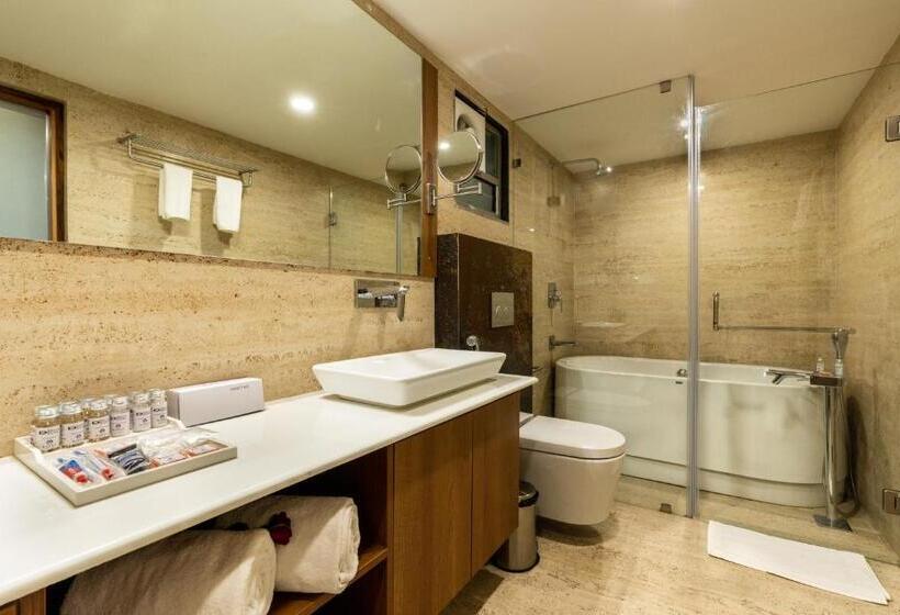 Suite Executive, Delice