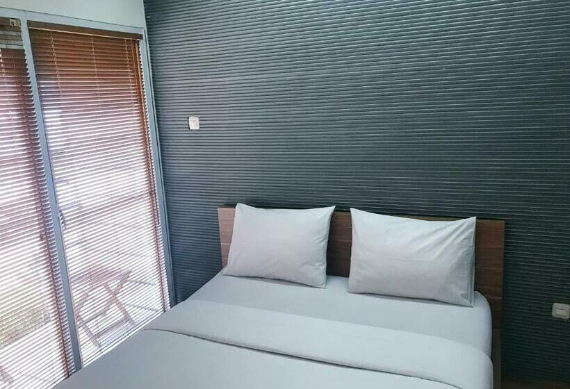 غرفة قياسية, Flat06. Cipete