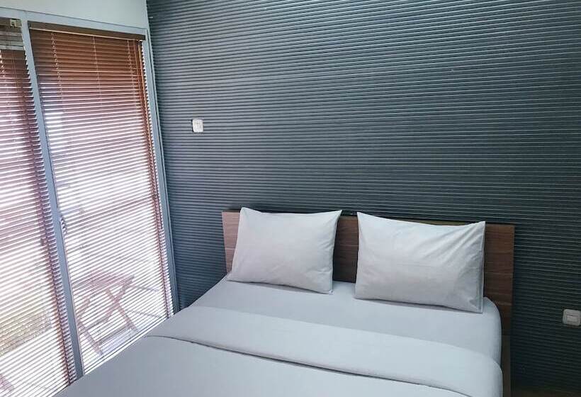 Номер Стандарт, Flat06. Cipete