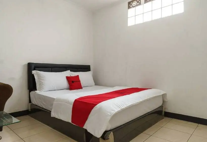 スタンダードルーム, Reddoorz @ Cibogo Puncak Bogor 2