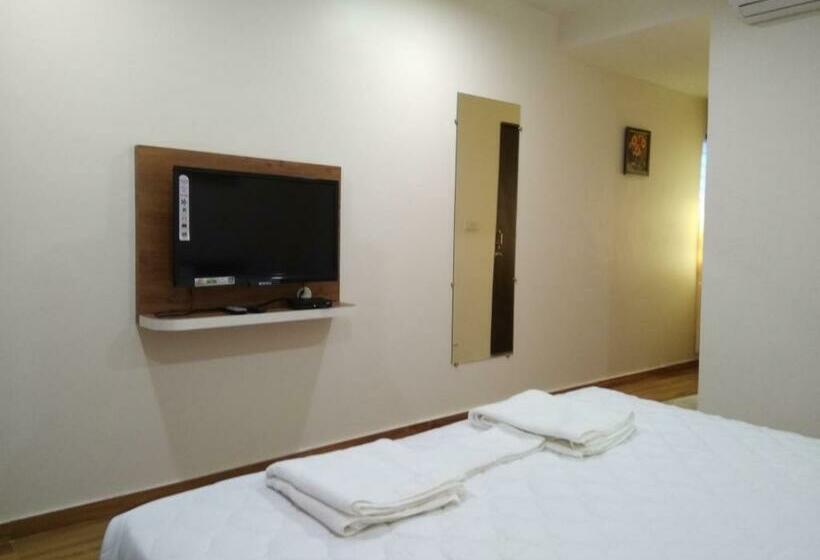 标准间, The Grand Raveta